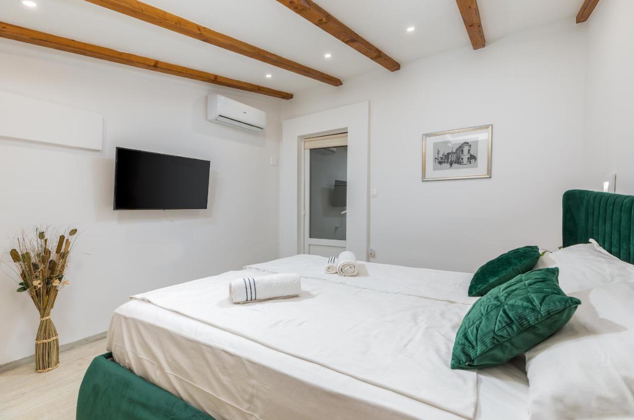 Apartment Augusto - Sea View Πούλα Εξωτερικό φωτογραφία